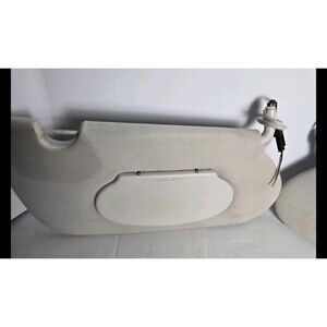 2007 Pt Cruiser Passenger Side Beige Sun Visor Woth Lighted Mirror Oem